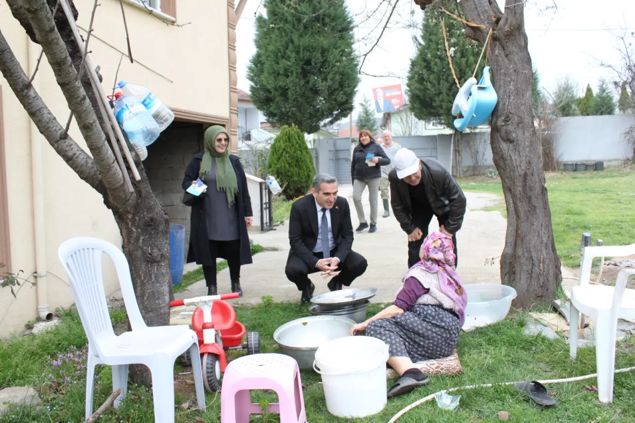 Haber: Bayraktar: Yeşilköy Mahallemizde vatandaşlarımızla bir aradayız - Öne Çıkan