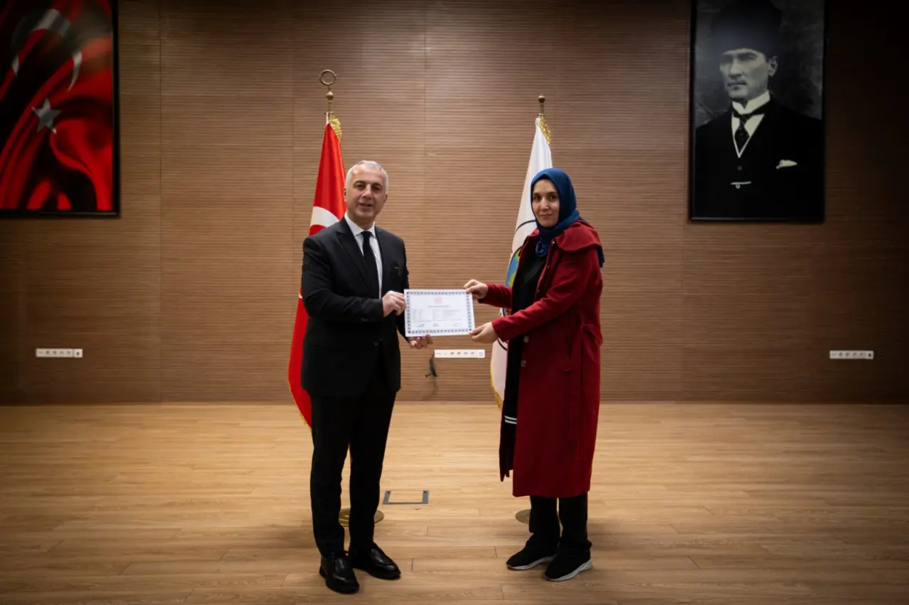 Haber: BAŞKAN BABAOĞLU, TEKSTİL ATÖLYESİ SERTİFİKA TÖRENİNE KATILDI - Galeri-8