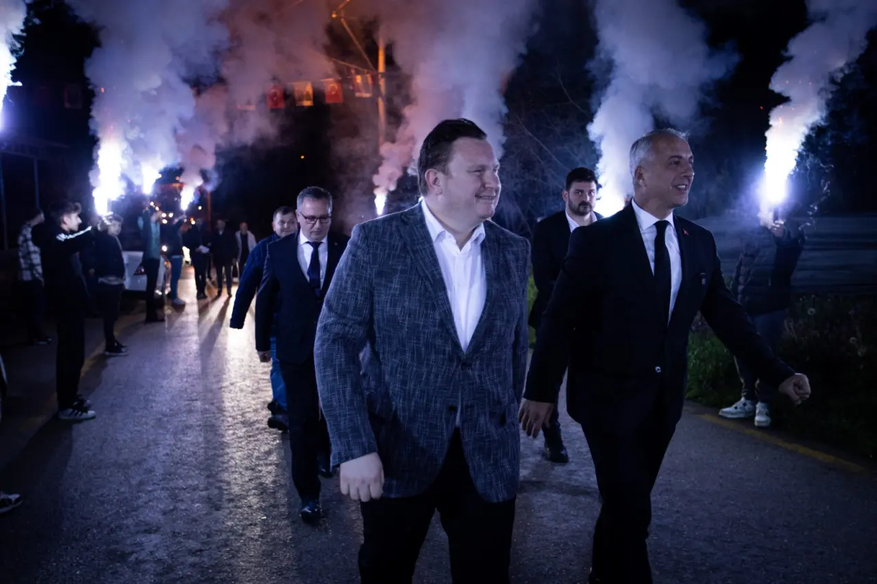 Haber: YEŞİLVADİ CUMHUR İTTİFAKININ YANINDA - Öne Çıkan