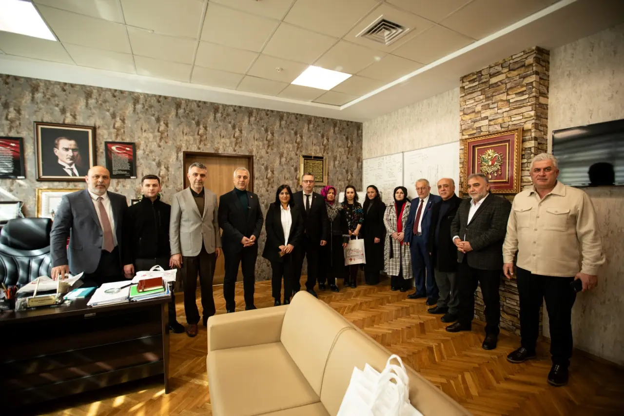 Haber: BAŞKAN BABAOĞLU'NDAN SAĞLIK ÇALIŞANLARINA BAYRAM ZİYARETİ - Galeri-1