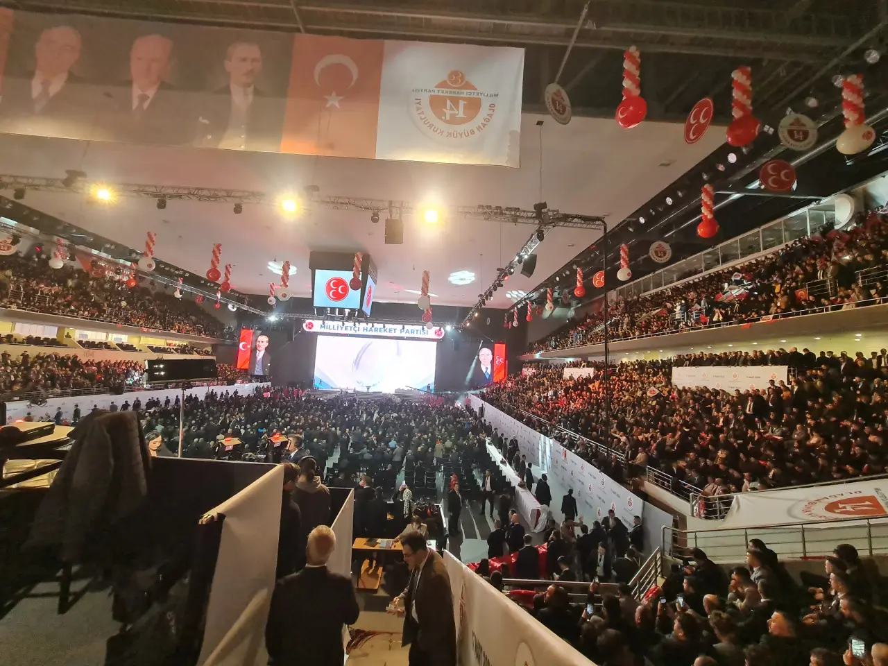 Haber: MHP Sakarya teşkilatları büyük kurultayda yerini aldı - Galeri-2