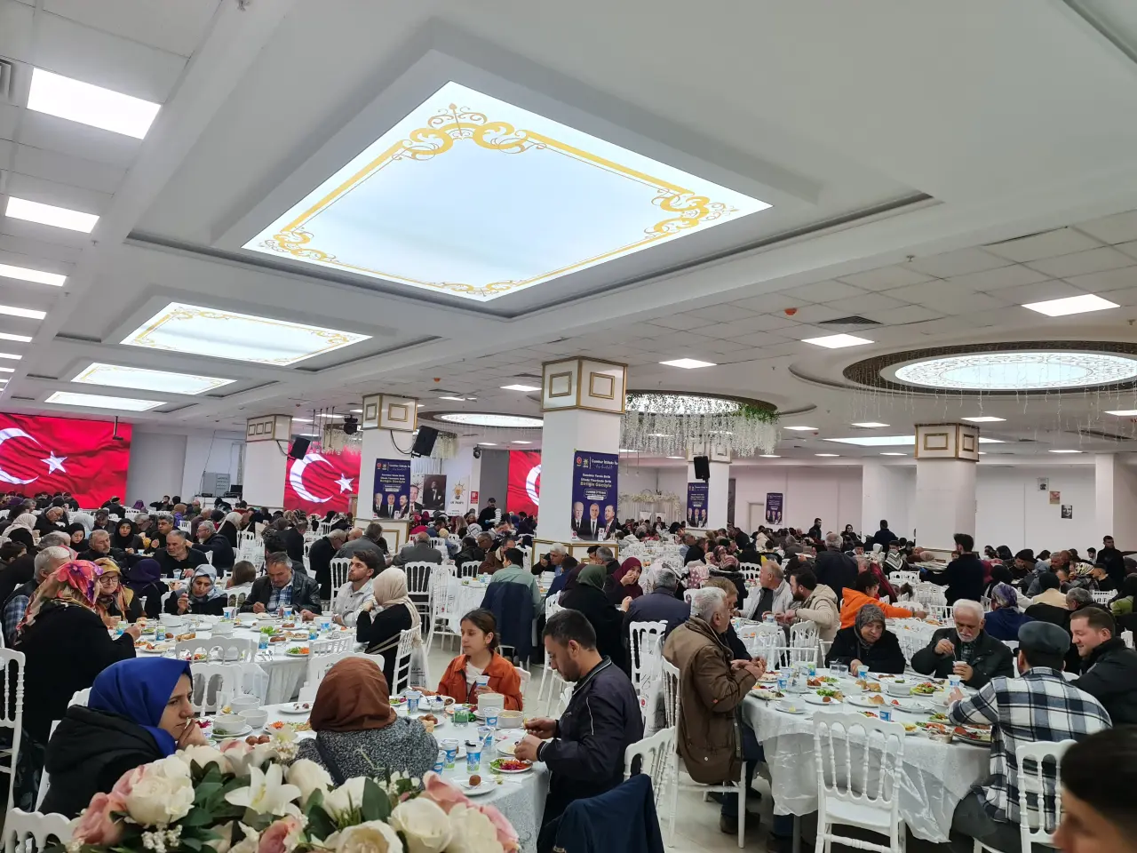 Haber: AK Parti Ailesi İftarda Buluştu - Öne Çıkan