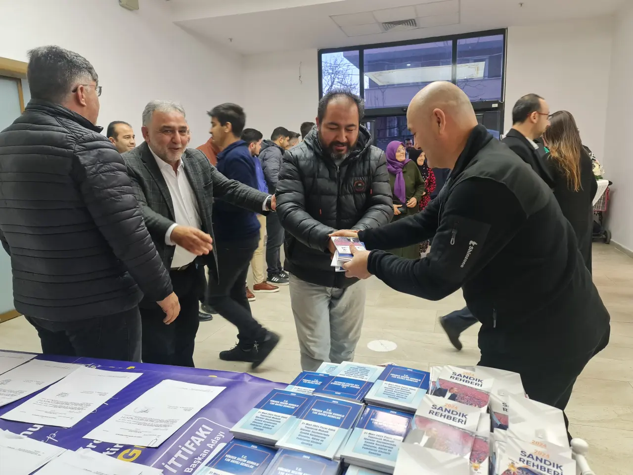 Haber: AK Parti Ailesi İftarda Buluştu - Galeri-13