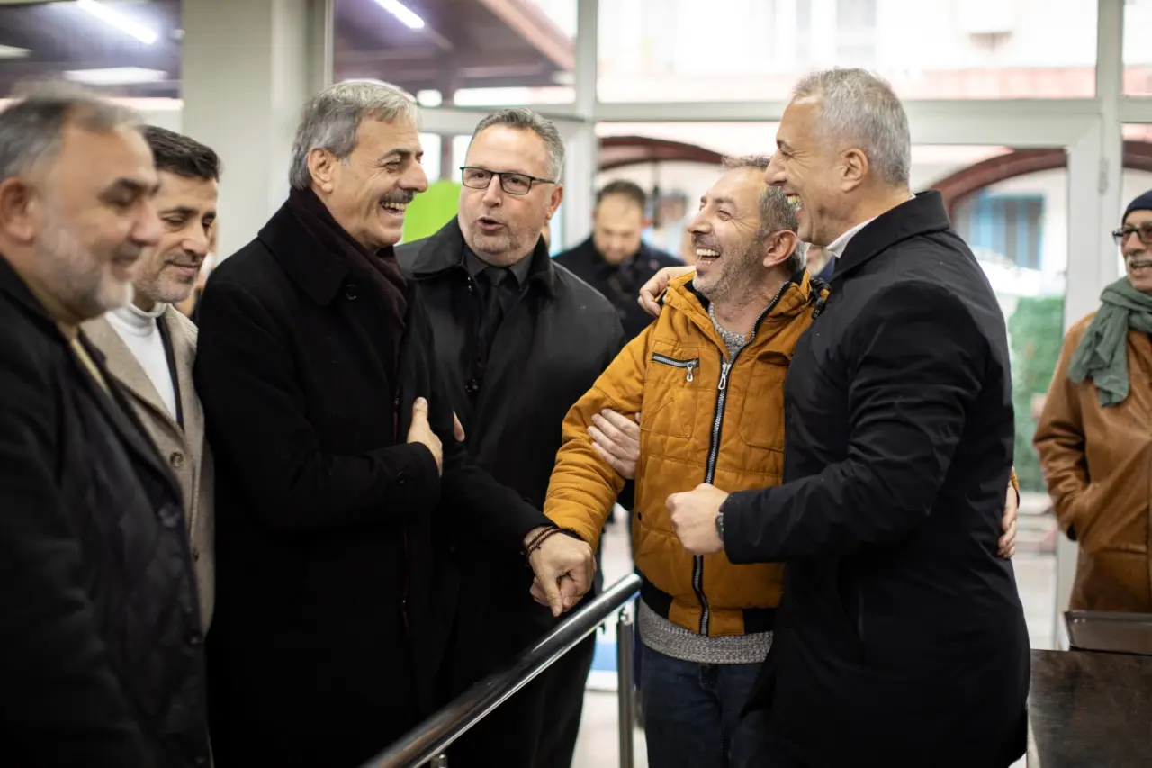 Haber: ALEMDAR’DAN BABAOĞLU’NUN HENDEK MEYDAN PROJESİNE DESTEK - Galeri-1