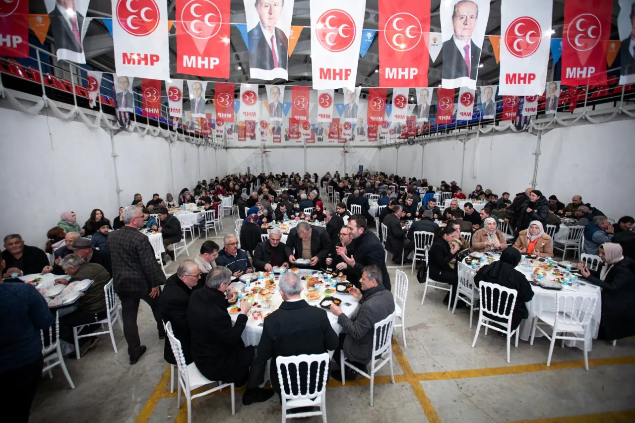 Haber: ALEMDAR, YEŞİLYURT MAHALESİ’NDE BABAOĞLU’NUN ELİNİ KALDIRDI - Galeri-2