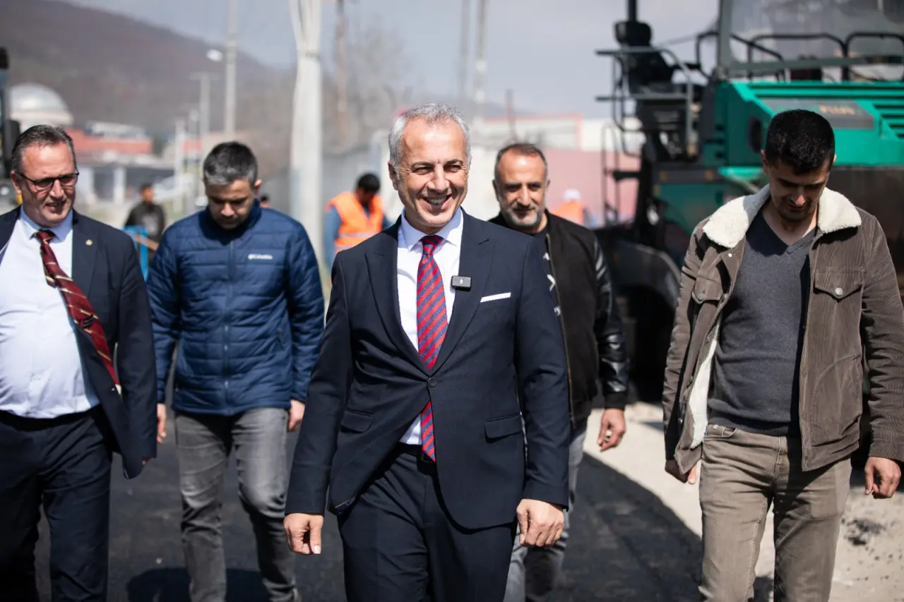 Haber: HENDEK'TE ASFALT ATAĞI SÜRÜYOR: İKİ SOKAK DAHA ASFALTLANDI - Galeri-3
