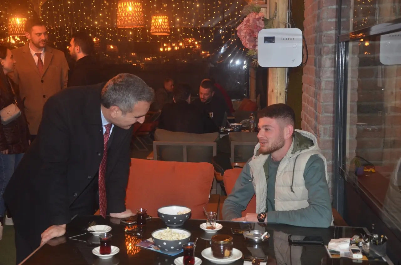 Haber: Bayraktar: Gençlerimizle bir araya gelmeye devam ediyoruz - Galeri-5