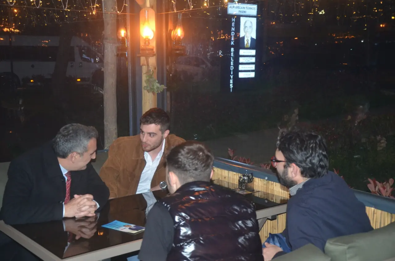 Haber: Bayraktar: Gençlerimizle bir araya gelmeye devam ediyoruz - Galeri-3