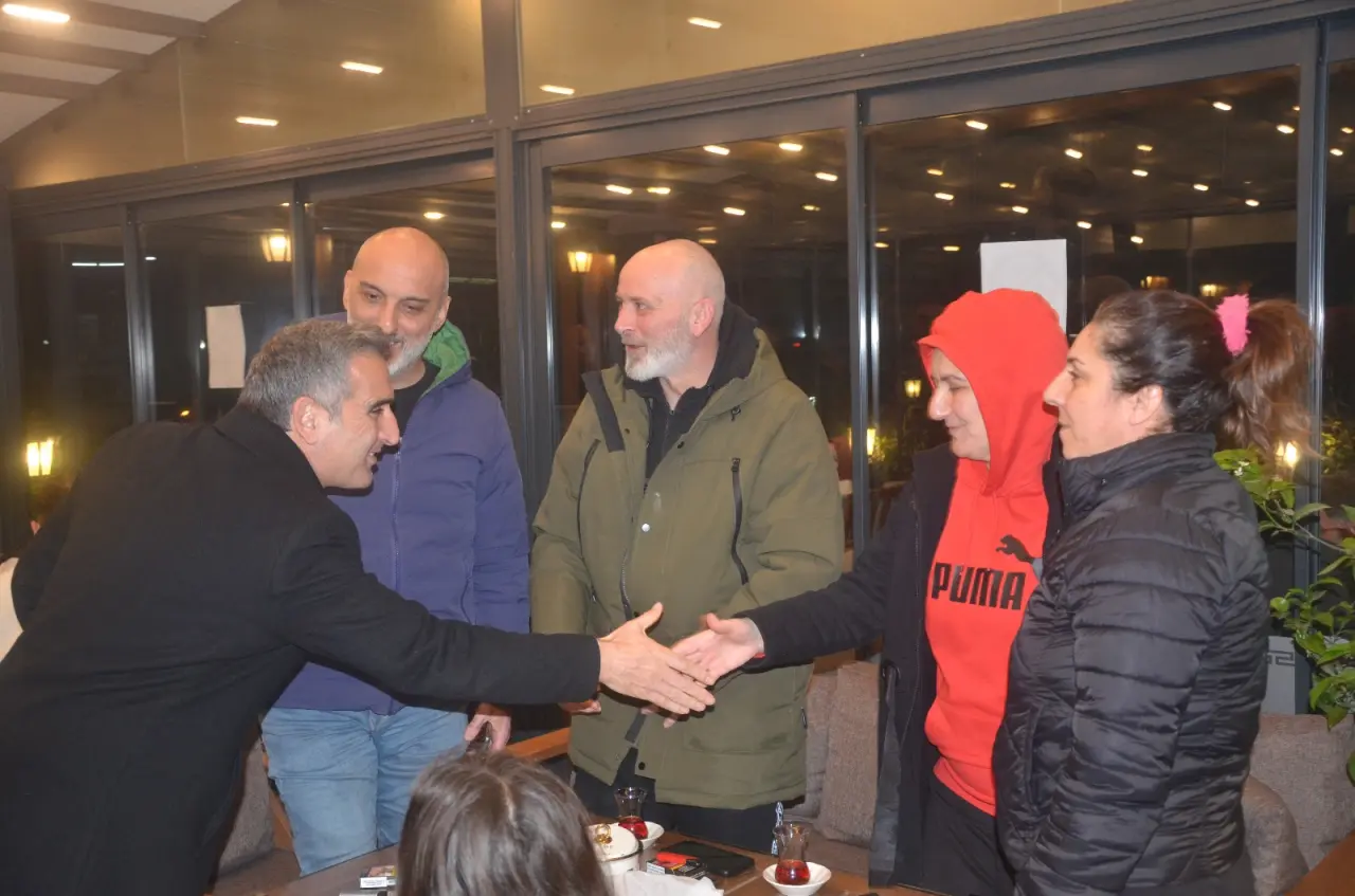 Haber: Bayraktar: Gençlerimizle bir araya gelmeye devam ediyoruz - Öne Çıkan