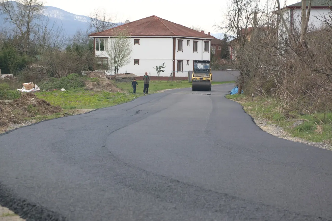 Haber: SARIDEDE MAHALLESİ’NDE 6 SOKAK ASFALTLANDI - Galeri-4
