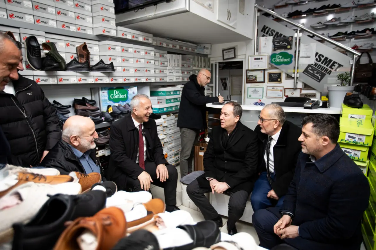 Haber: AK PARTİ MİLLETVEKİLİ KAYA; HENDEK’TE TURGUT BAŞKAN’DAN BAŞKA BİR ADAYI TANIMIYORUZ - Galeri-2