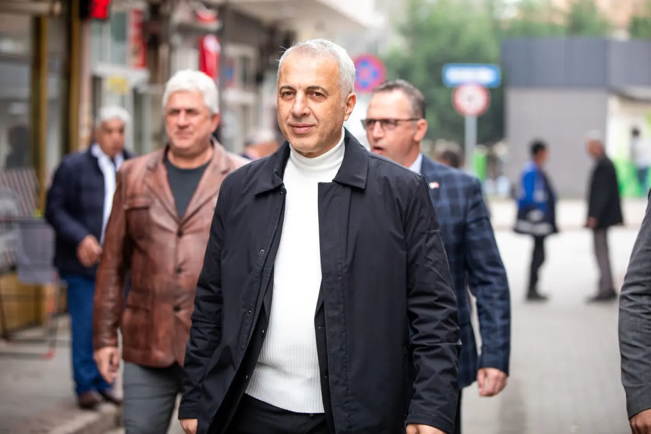 Haber: BAŞKAN BABAOĞLU: BBP ADAYI MESELEYİ ÇARPITIYOR, MAĞDUR EDEBİYATI YAPIYOR - Öne Çıkan