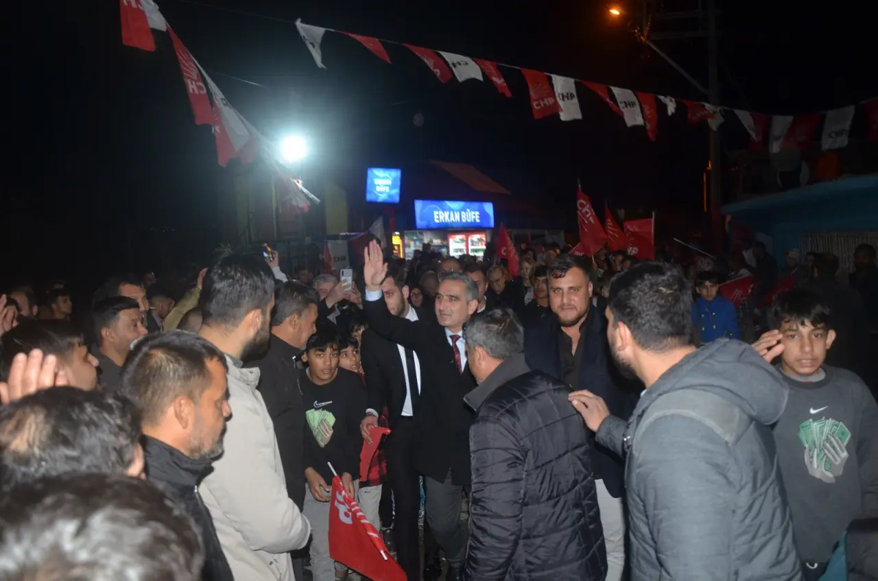 Haber: Bayraktar, Turanlar Mahallesi'ndeydi! - Galeri-7