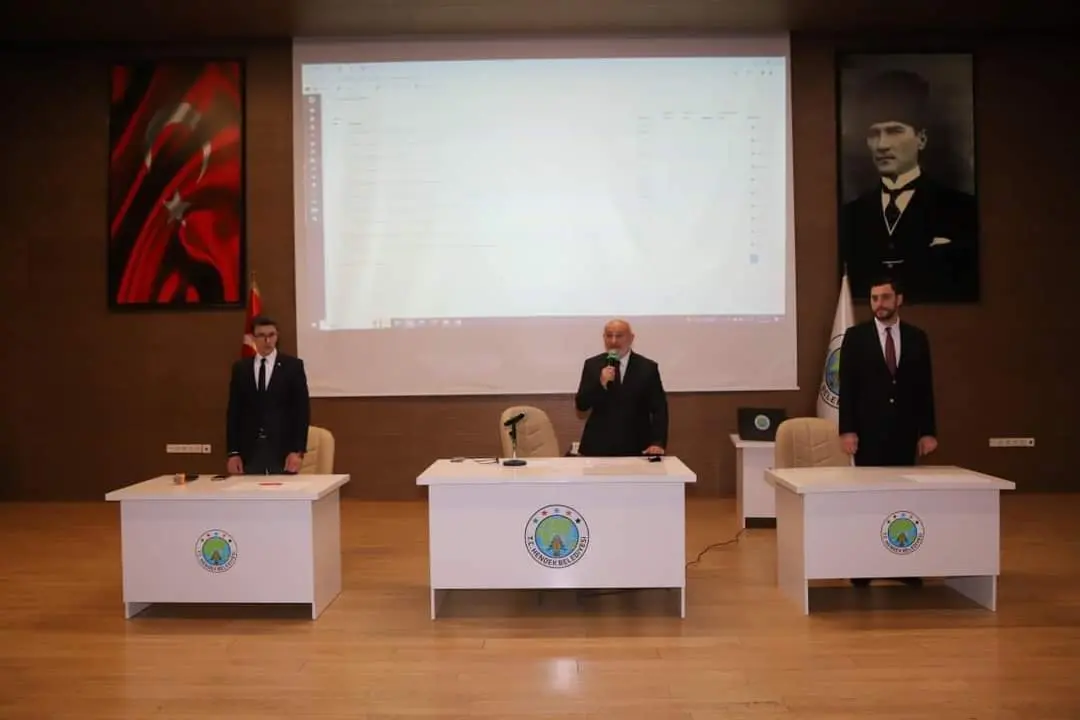 Haber: HENDEK BELEDİYE MECLİSİNDE CANLI YAYIN GERİLİMİ - Öne Çıkan
