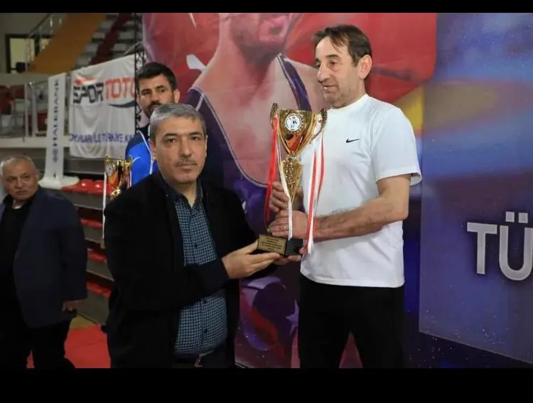 Haber: Hendek Olimpik Spor Kulübü güreş takımı Türkiye Şampiyonu  - Galeri-3