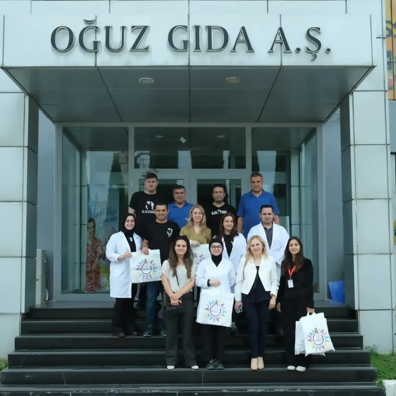 Haber: FABRİKA YETKİLİLERİNE KANSERLE MÜCADELE İLE İLGİLİ BİLGİLER VERİLDİ - Galeri-1