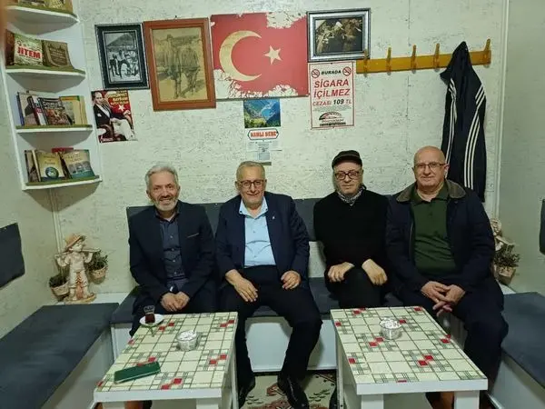 Haber: Sofuoğlu Ak Parti Hendek İlçe Teşkilatını Ziyaret Etti  - Galeri-1