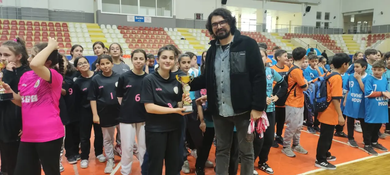 Haber: 2023-2024 Eğitim- Öğretim Yılı Okul Sporları Geleneksel Çocuk Oyunları Şenlikleri - Galeri-6