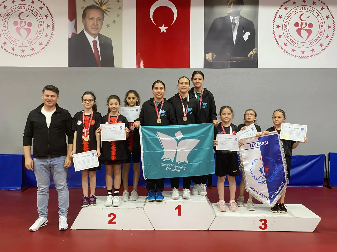 Haber: Şehit Mahmutbey Masa Tenisi şampiyonu  - Galeri-2