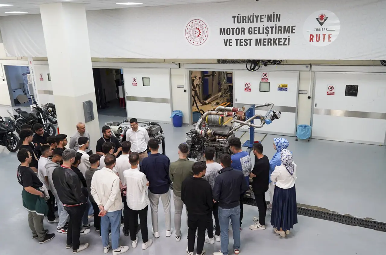 Haber: Hendek MYO’dan TÜBİTAK RUTE’ye teknik gezi - Galeri-2