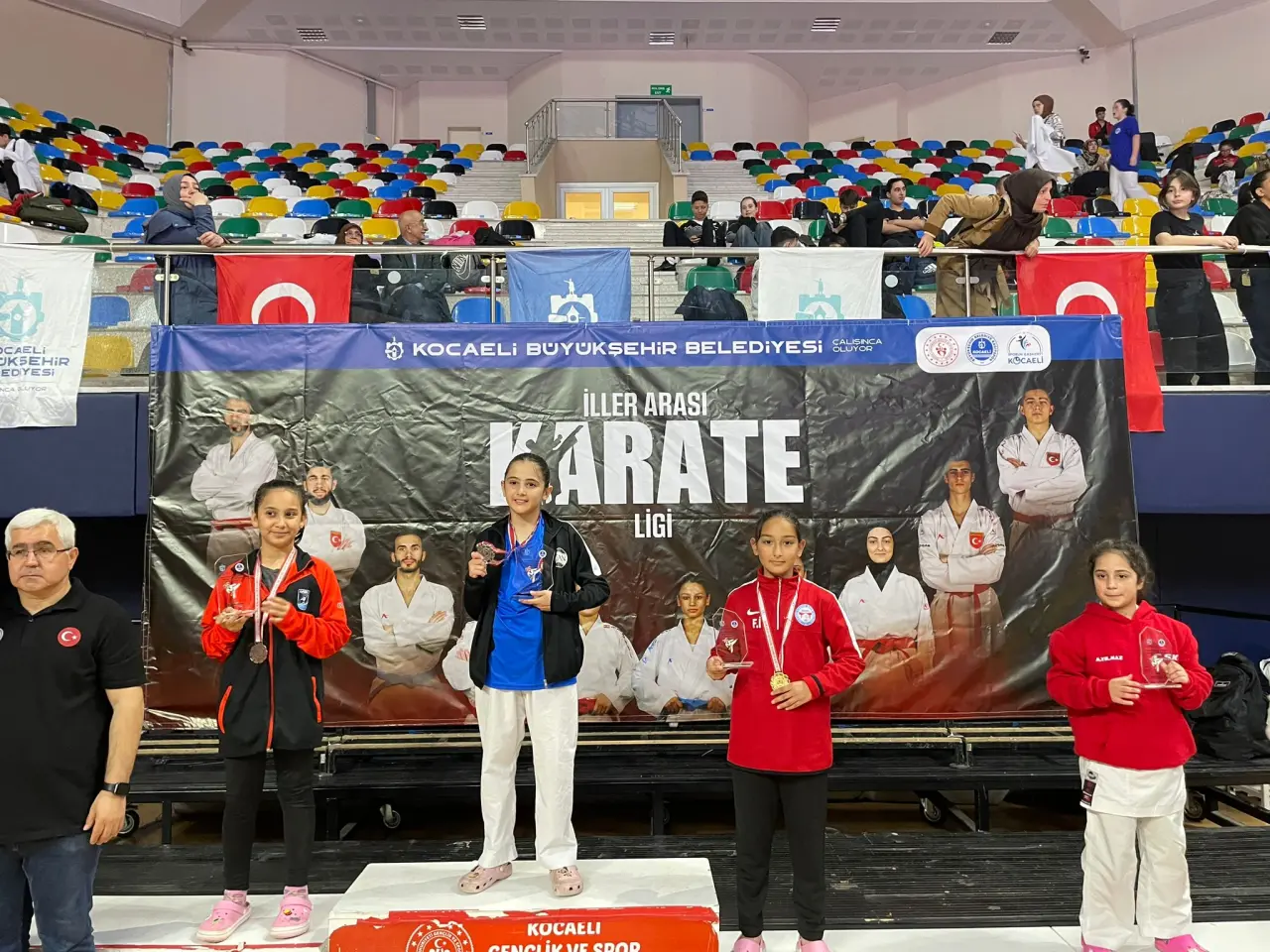 Haber: ŞAMPİYON HENDEK KARATE - Galeri-10