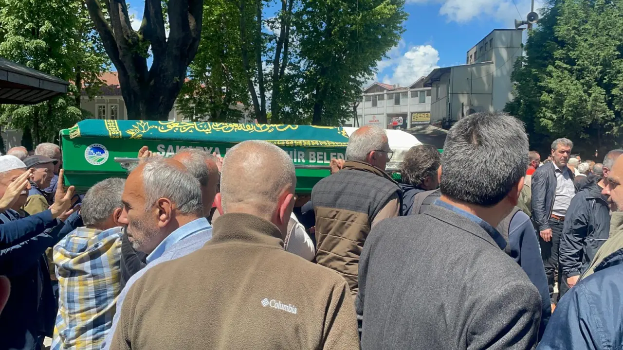 Haber: Alandilek dualarla son yolculuğuna uğurlandı - Galeri-1