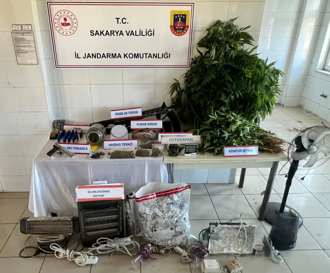 Haber: Jandarmadan uyuşturucu operasyonu - Öne Çıkan