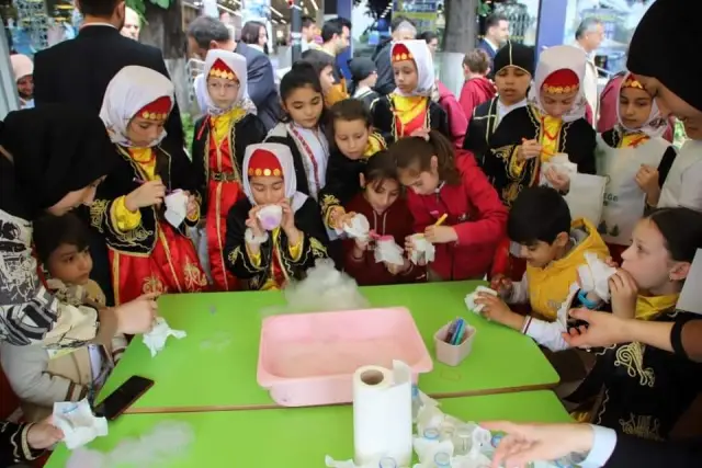 HENDEK’TE OKUL ÖNCESİ ŞENLİĞİ DÜZENLENDİ 