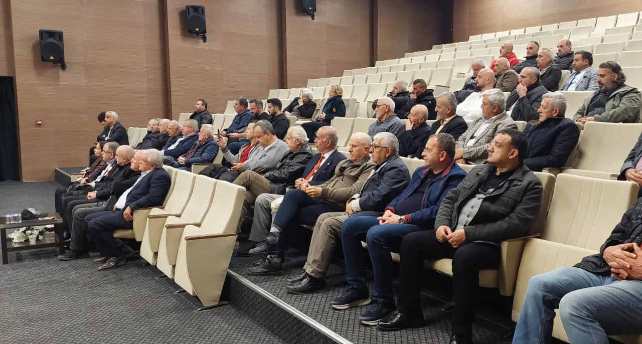 Haber: Hendek’te Türk Adaları konuşuldu - Galeri-3