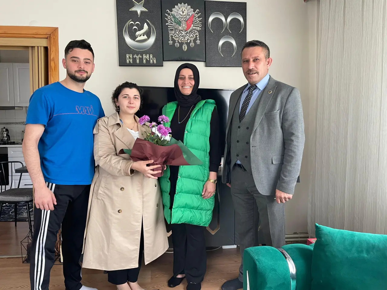 Haber: Ülkü Ocaklarından Anneler gününe Özel ziyaret - Galeri-1