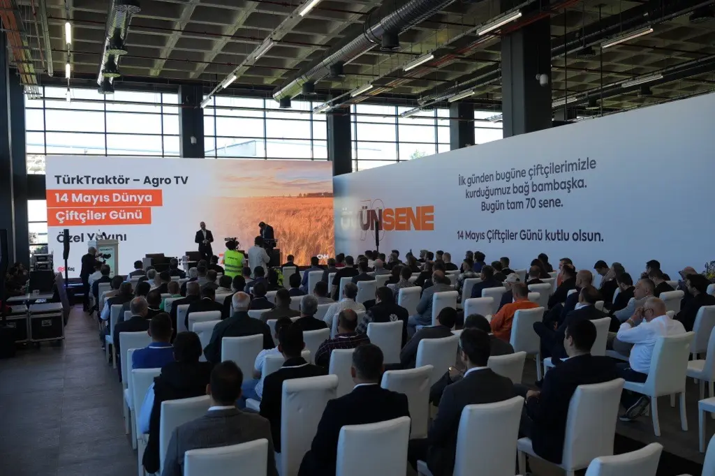 Haber: TürkTraktör Dünya Çiftçiler Gününü Türkiye'nin Dört Bir Yanından Gelen Çiftçilerle Kutladı - Galeri-1