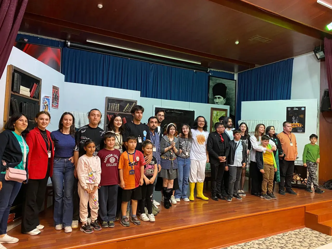 Haber: Ölüm Tuzagı tiyatro oyunu Hendek’te oynandı  - Galeri-5