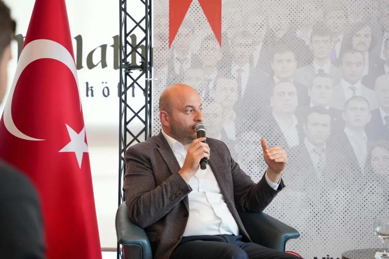 Haber: MHP İL BAŞKANI GENÇLERLE BULUŞTU - Galeri-6