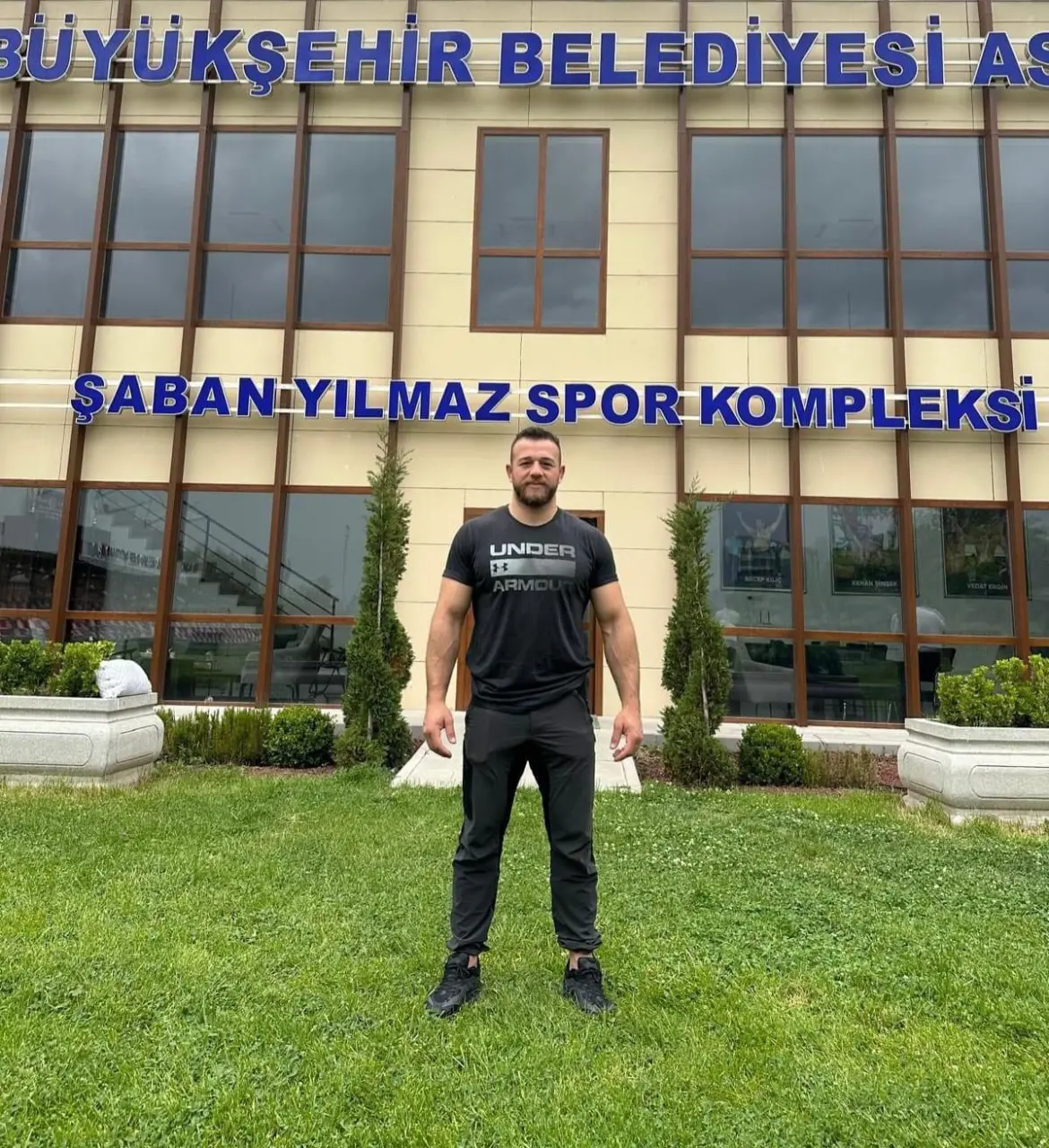 Haber: Hendek Belediyesinin işten çıkardığı Güreşçiyi ASKİ kaptı - Galeri-1