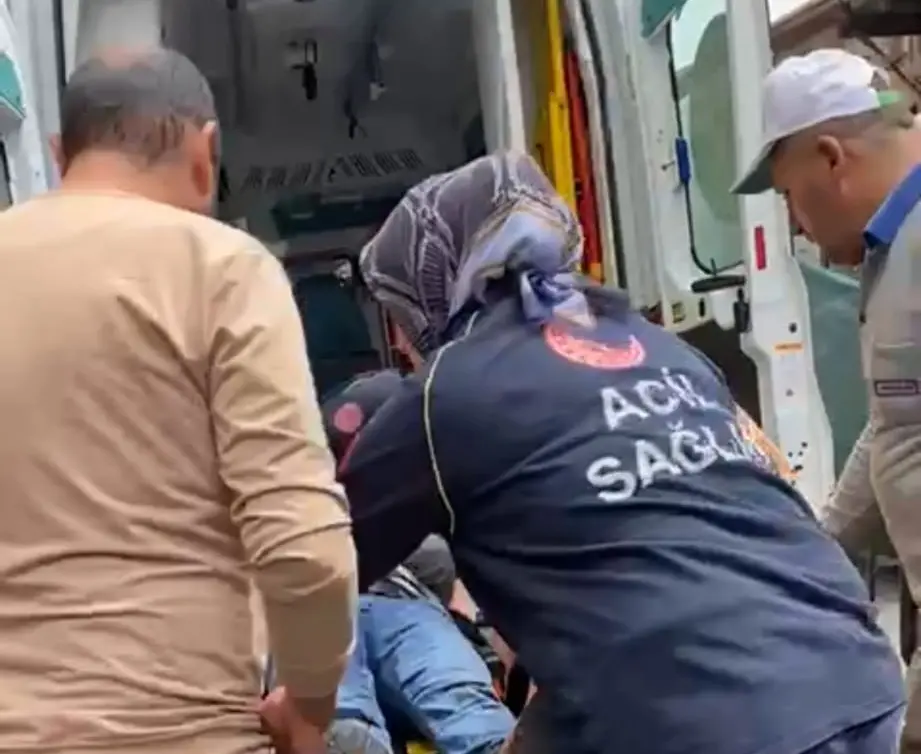 Haber: İnşaattan Düşen İşçi Hastanelik Oldu - Öne Çıkan