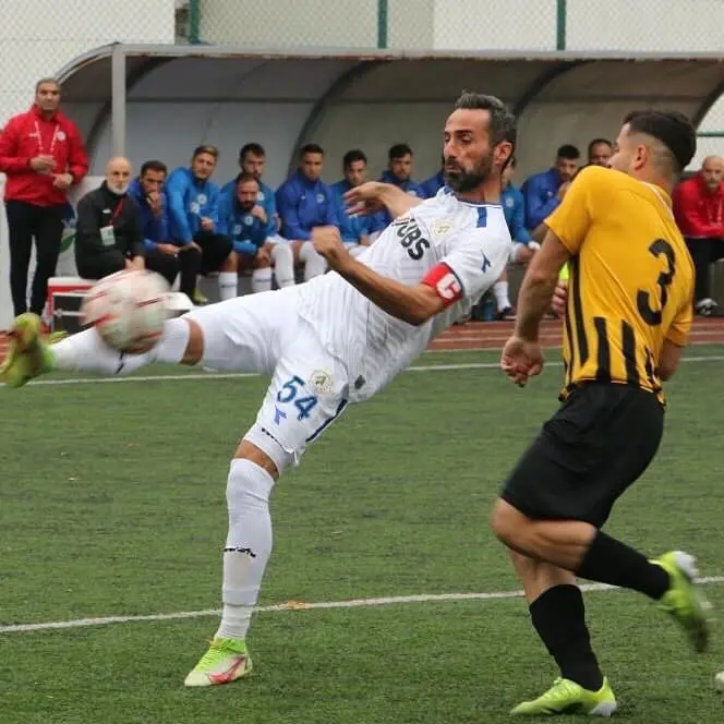 Haber: Soylu Futbol  Kariyerini Noktaladı - Galeri-2