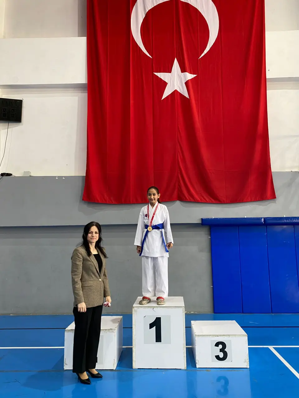 Haber: Hendekli karateciler  madalya aşkına - Galeri-2