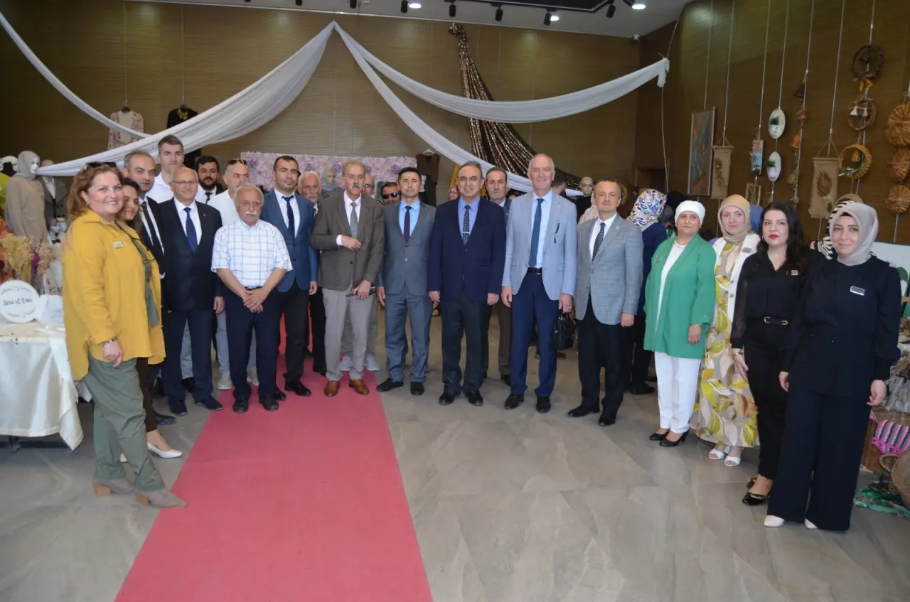Haber: El emeği göz nuru ürünlerini sergilediler  - Galeri-4