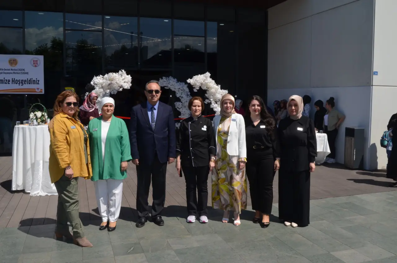 Haber: El emeği göz nuru ürünlerini sergilediler  - Galeri-1