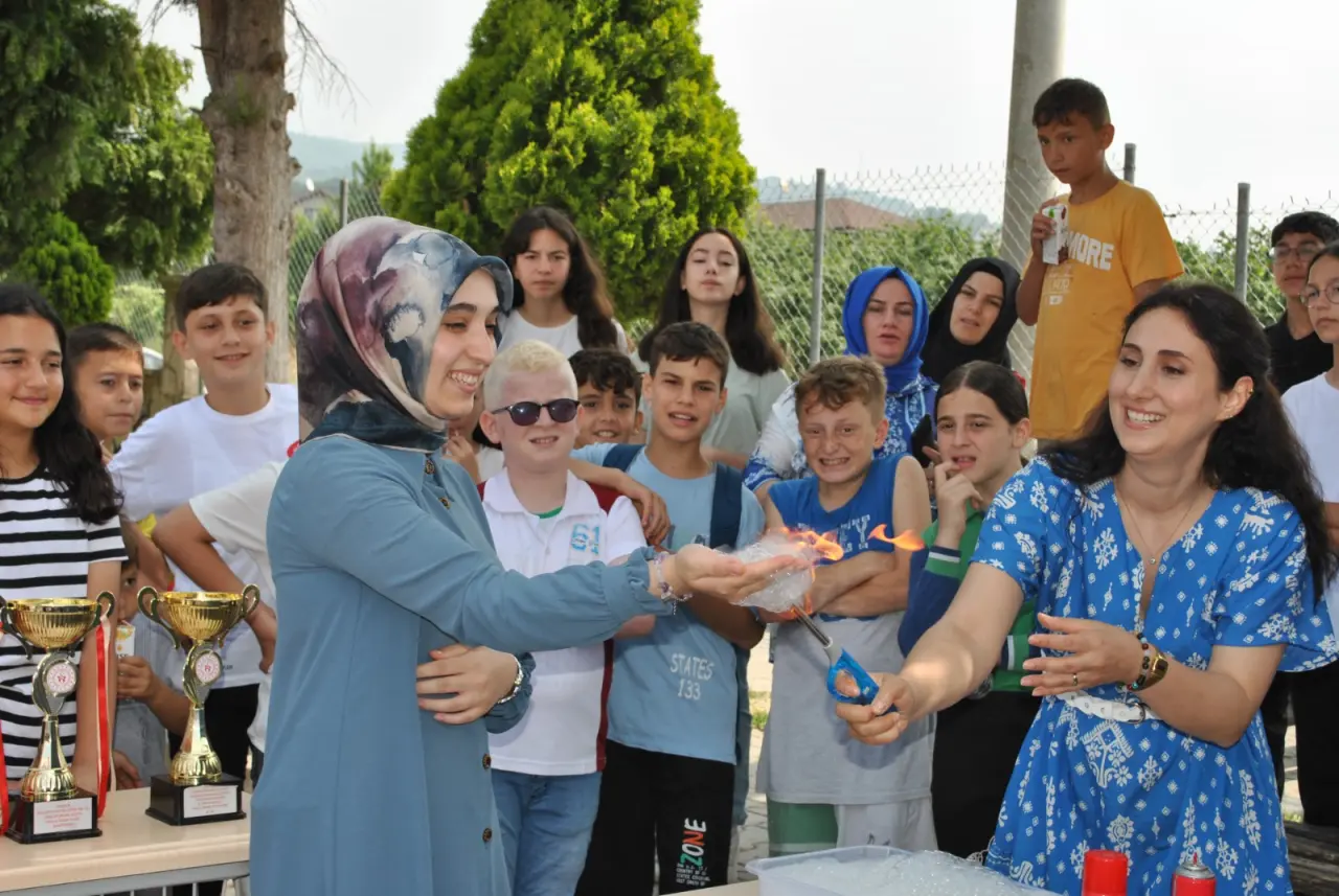 Haber: Atikehanım Ortaokulundan Bilim, Teknoloji, Sanat ve Kültür şenliği - Galeri-1