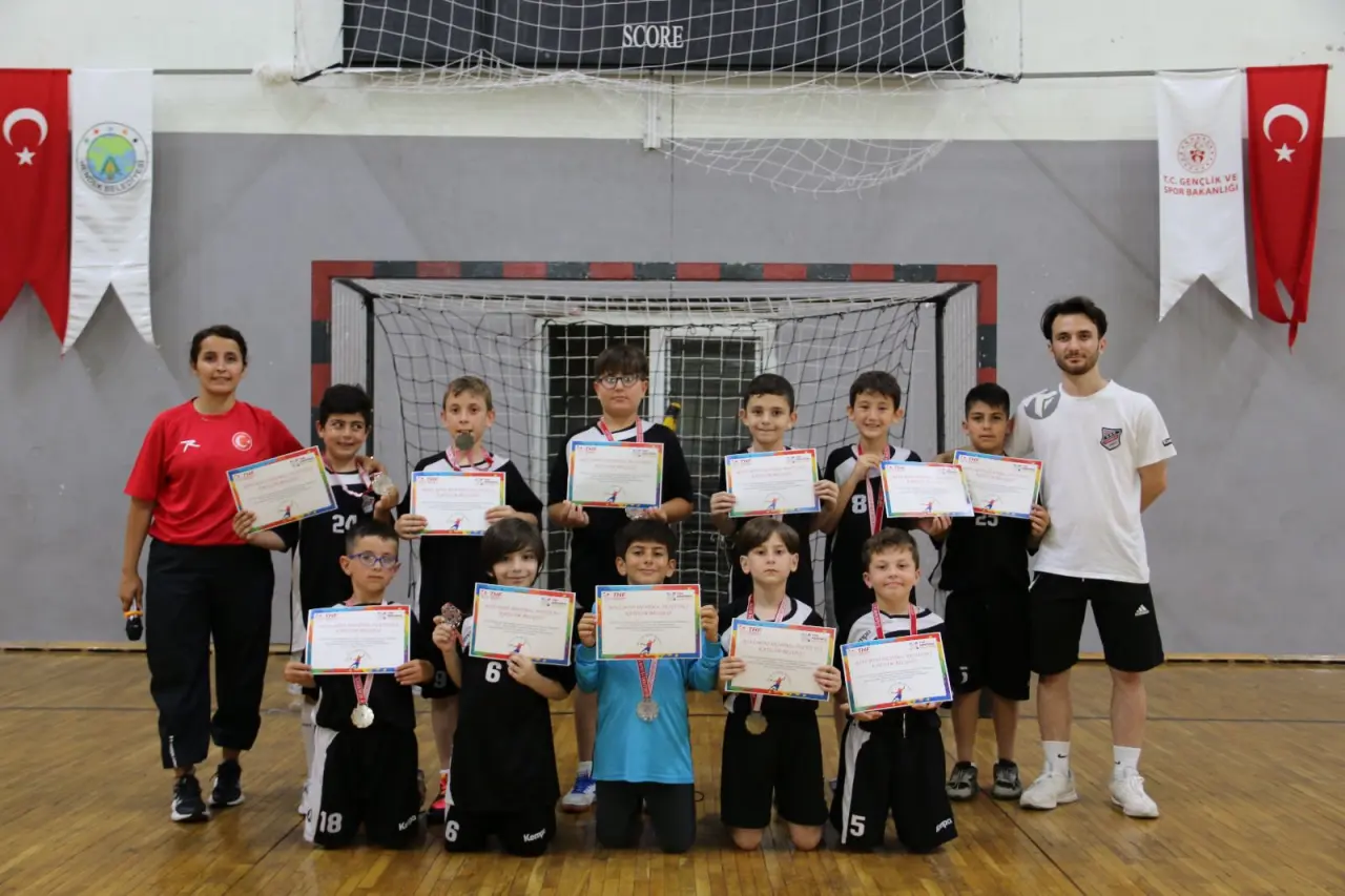 Haber: HENDEK’TE HENTBOL ŞÖLENİ - Galeri-7