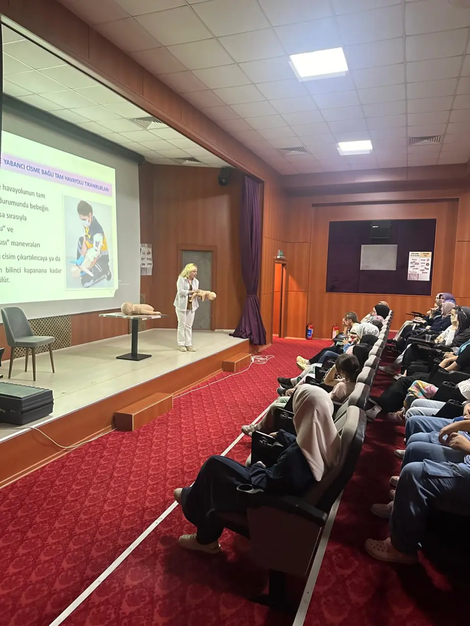 Haber: HENDEK GENÇLİK MERKEZİNDE HAYAT KURTARAN EĞİTİMLER - Galeri-3