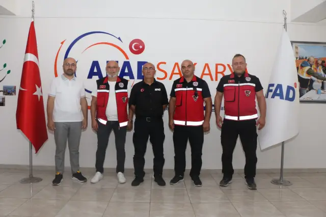 SAKE'DEN ŞEN VE TERZİ'YE ZİYARET