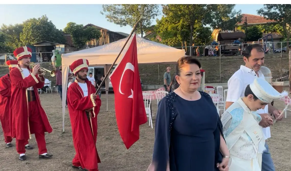 Haber: YAVUZ SELİM'E DİLLERE DESTAN SÜNNET TÖRENİ - Galeri-1