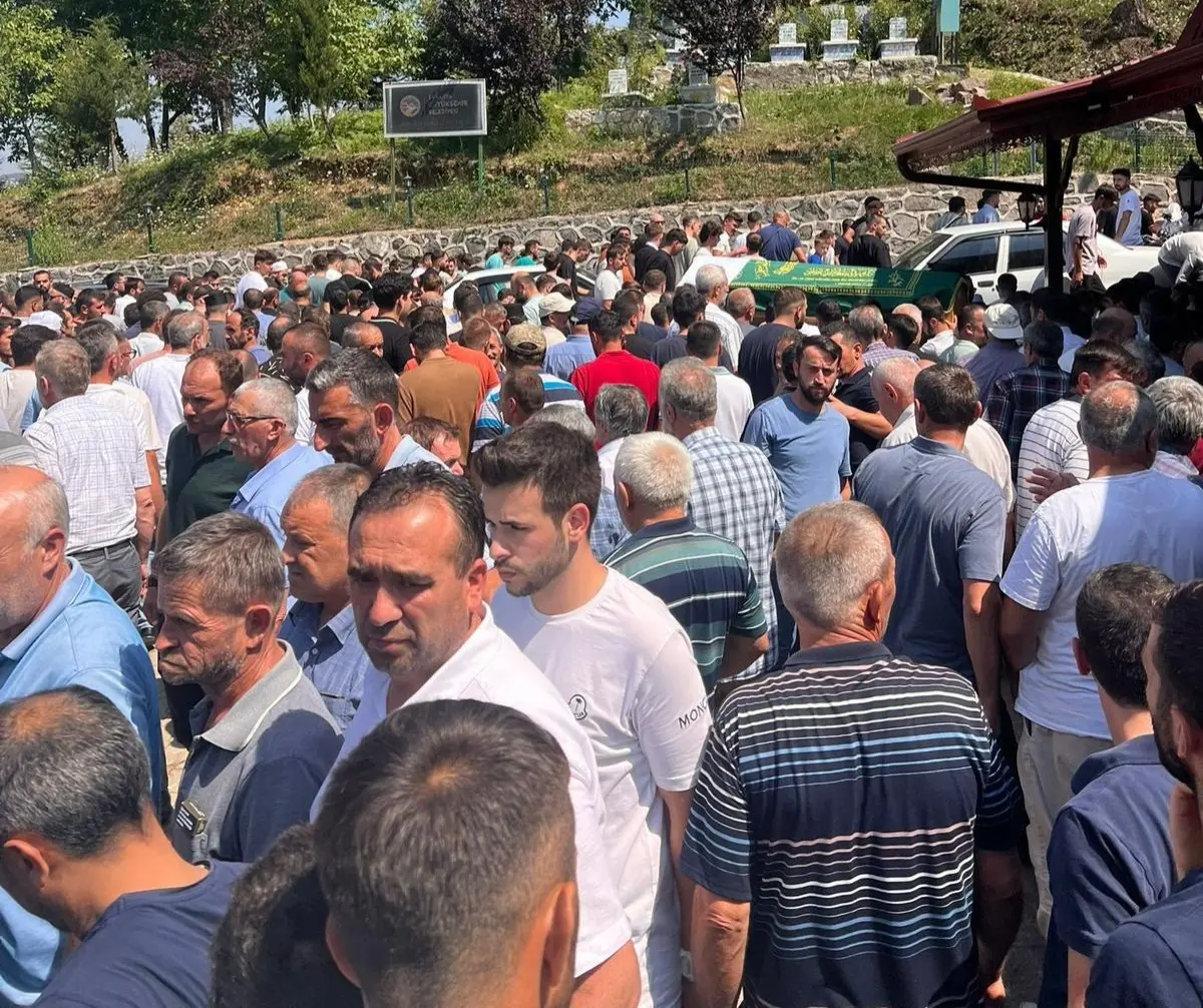 Haber: Kazada hayatını kaybeden genç Son Yolculuğuna Uğurlandı - Öne Çıkan