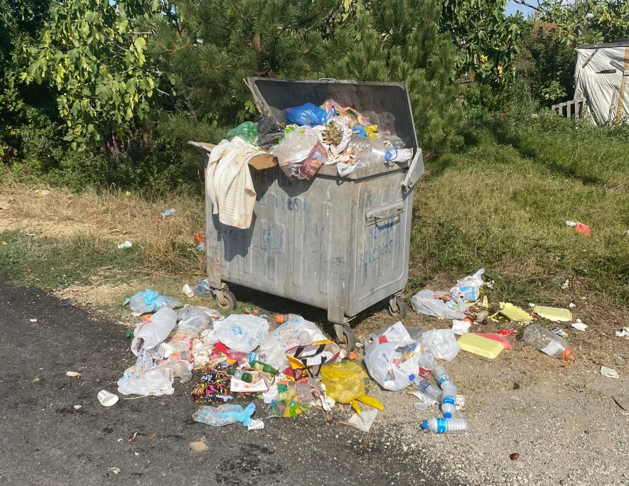 Haber: Köprübaşı Mahallesinden Çöp Şikayeti - Öne Çıkan