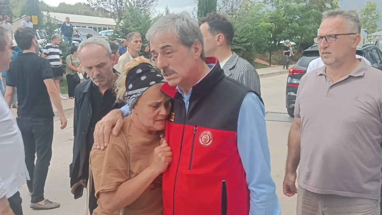 Haber: Vali Karadeniz Patlamada Yaralanan İşçileri Ziyaret Etti - Galeri-2