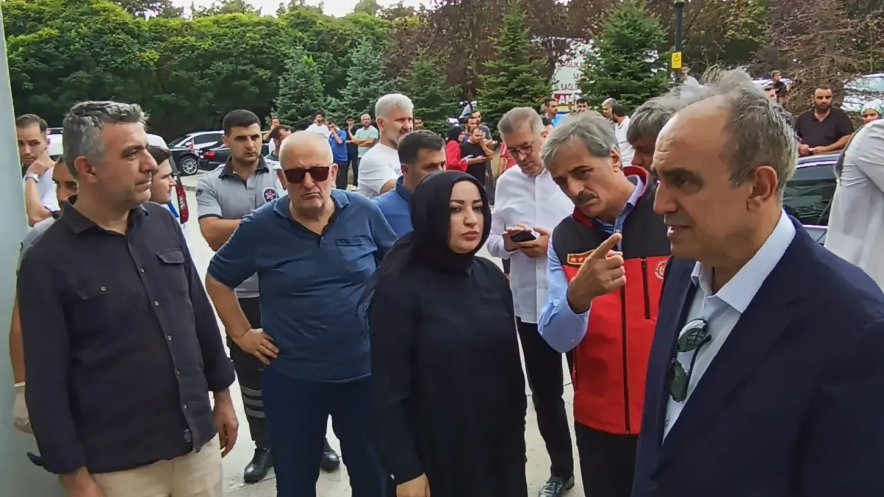 Haber: Vali Karadeniz Patlamada Yaralanan İşçileri Ziyaret Etti - Galeri-3