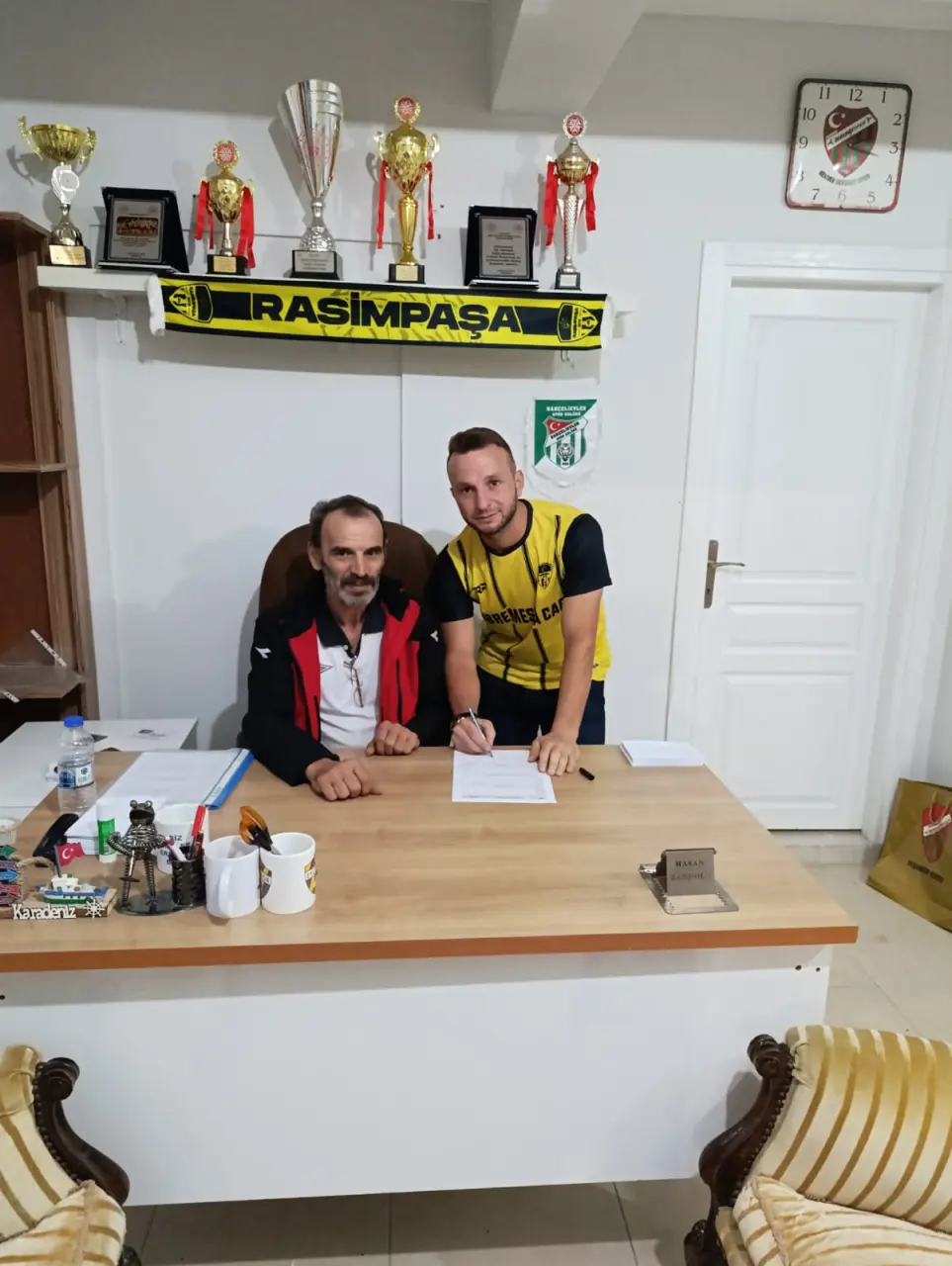 Haber: Rasimpaşaspor kadrosunu güçlendirdi - Galeri-3