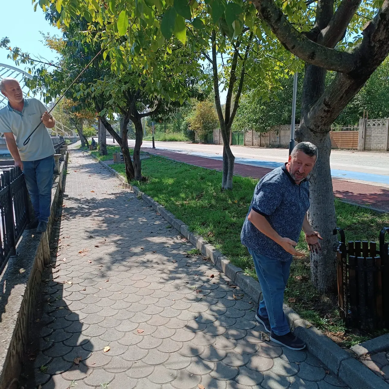 Haber: Çöp Kovalarını Uludere Çayına Attılar - Galeri-1
